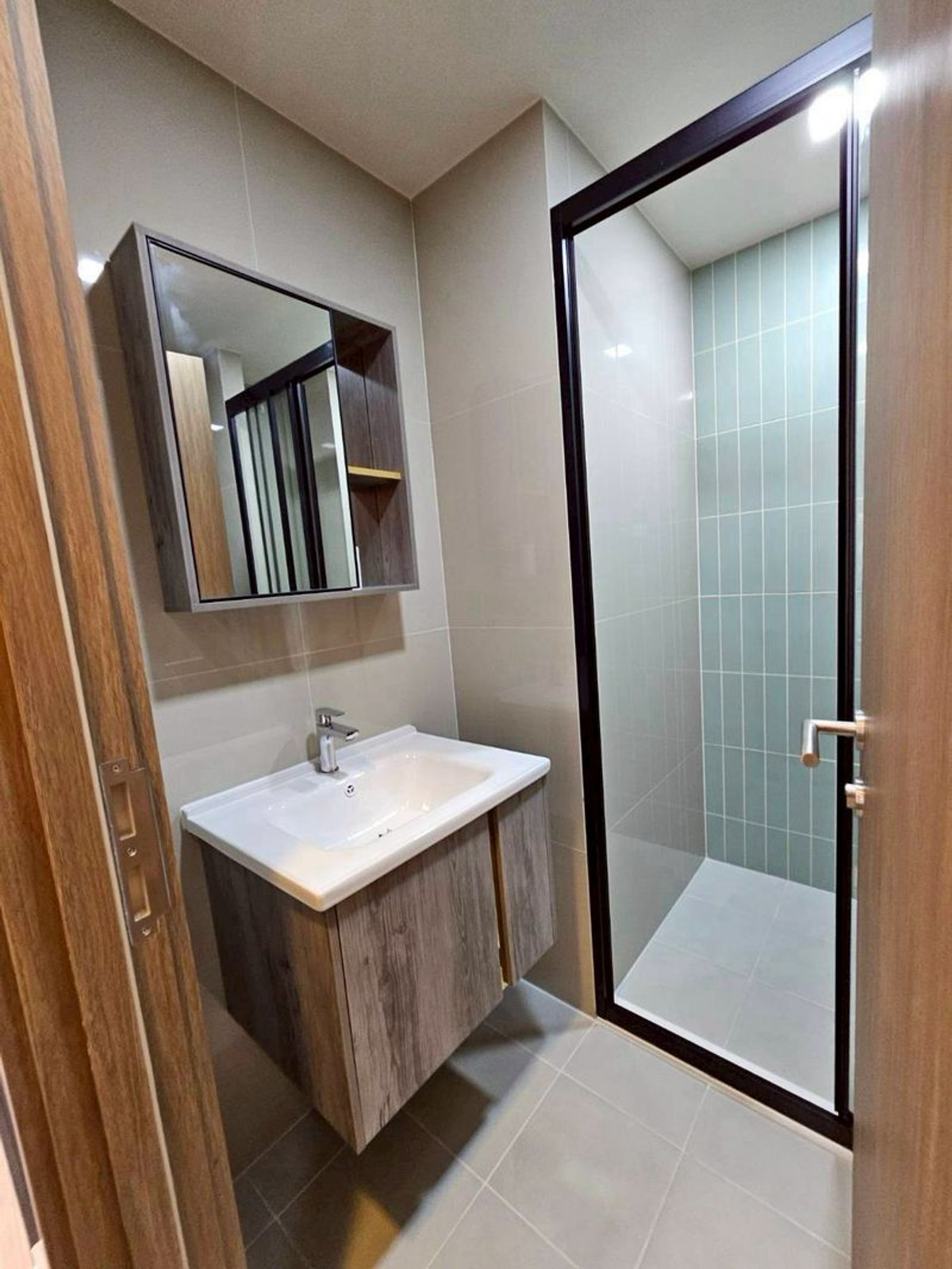 For SaleCondoRamkhamhaeng, Hua Mak : Urgent Sale ✨ THE MUVE Ram 22 ✨ Fully Furnished and Equipped with Appliances. Near BTS.