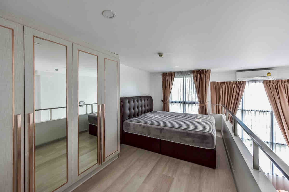 For RentCondoSathorn, Narathiwat : Rent a KnightsBridge Prime Sathorn condo with 2 bedrooms near BTS Chong NonsiArea 44 sq.m. with complete amenities, only 32,000 THB/month!