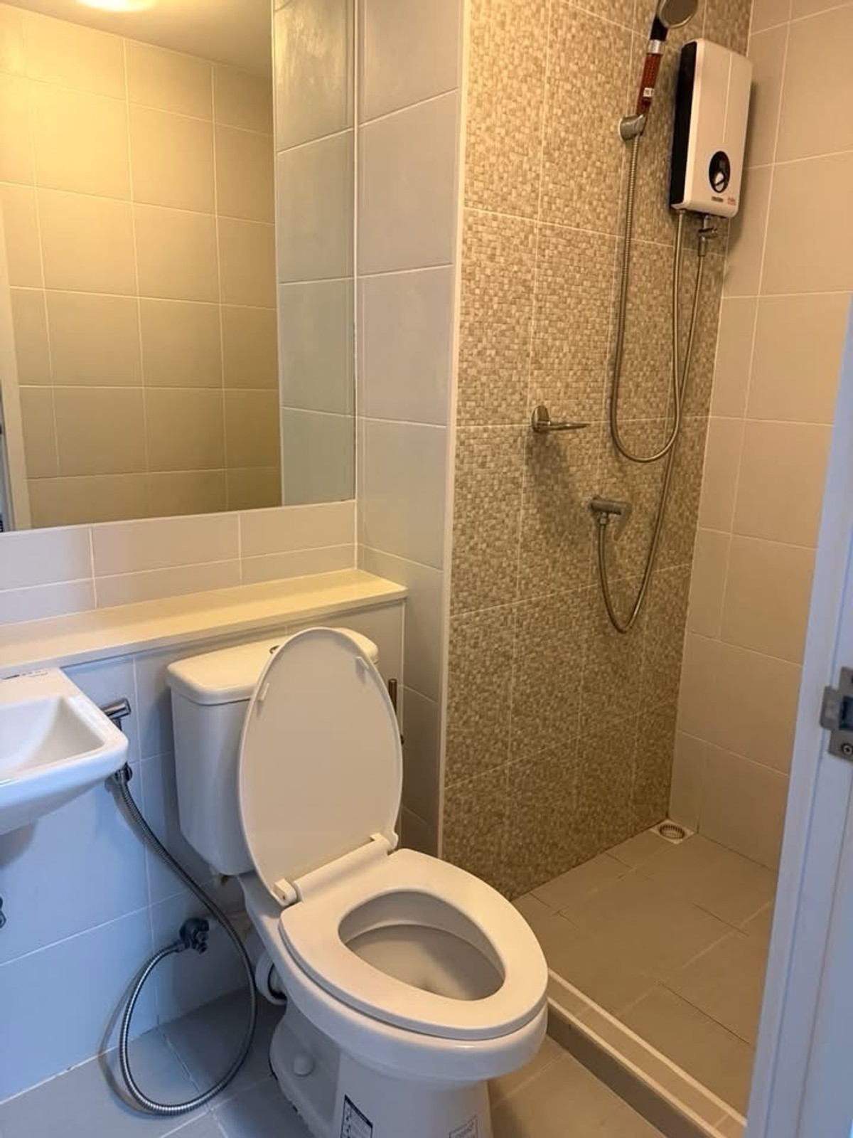 ให้เช่าคอนโดปิ่นเกล้า จรัญสนิทวงศ์ : 🏢 ให้เช่า Plum Condo Pinklao
✨ ทำเลดี ติดถนนสมเด็จพระปิ่นเกล้า ใกล้ MRT บางยี่ขัน พร้อมเข้าอยู่ ✨

💰 ค่าเช่า 12,000 บาท / เดือน (สัญญา 1 ปี)