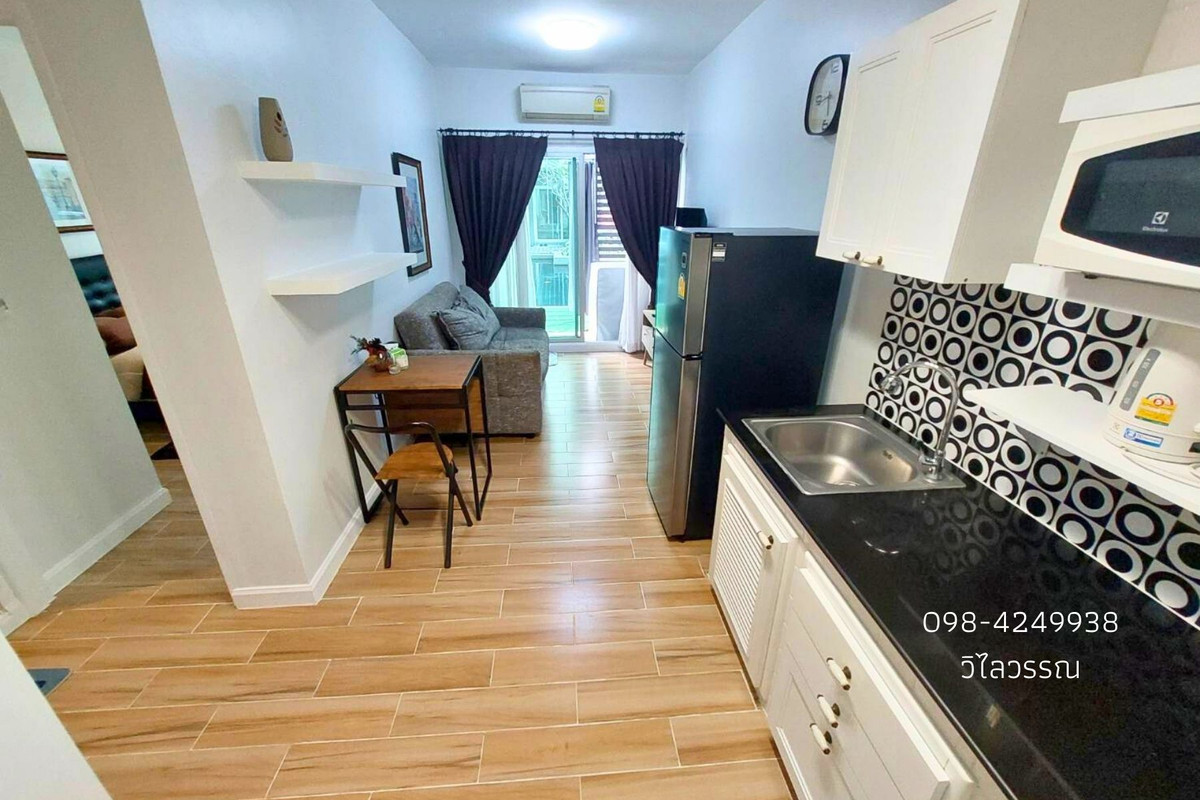 For SaleCondoRatchadapisek, Huaikwang, Suttisan : Condo for sale, pool view, 42.07 sq m, Condo A Space Play Ratchada-Sutthisan, near MRT Sutthisan.