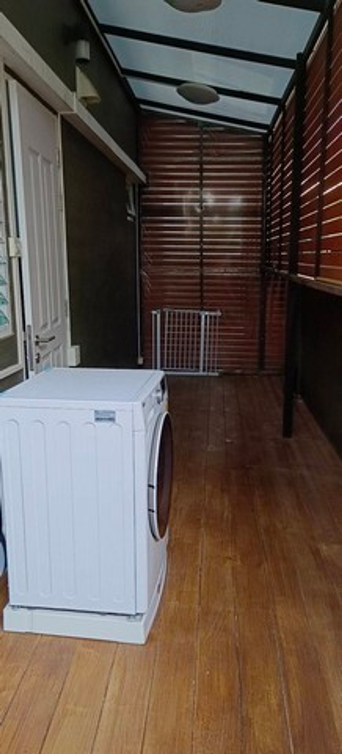 For RentHouseSamut Prakan,Samrong : HR3318 Luxury detached house for rent, Nara Botanic Srinakarin project, close to the Yellow Line, only 200 meters, built-in throughout, ready to move in.