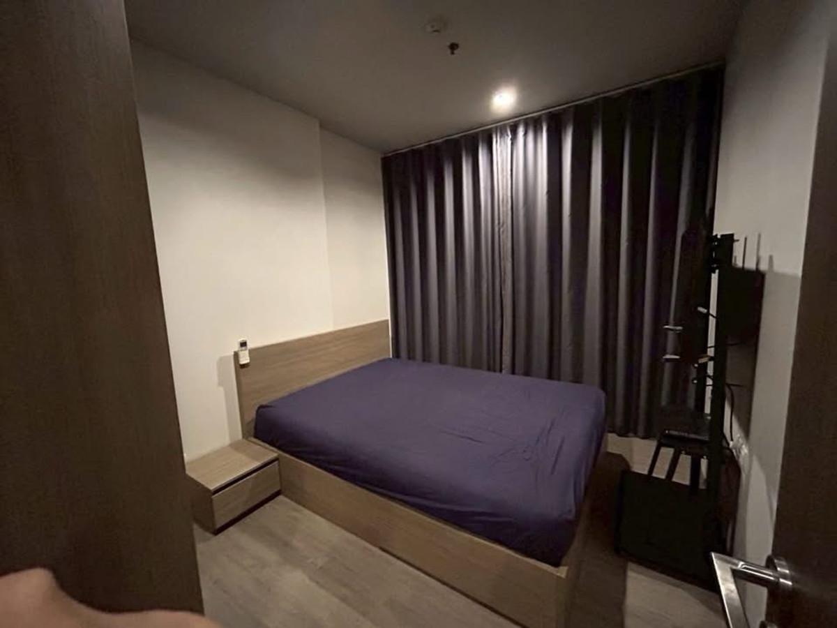 ให้เช่าคอนโดบางซื่อ วงศ์สว่าง เตาปูน : 🏢 ให้เช่า The Line Wongsawang
✨ คอนโดทำเลดี ใกล้ MRT วงศ์สว่าง เดินทางสะดวก พร้อมเข้าอยู่ ✨

💰 ค่าเช่า 13,000 บาท / เดือน (สัญญา 1 ปี)
