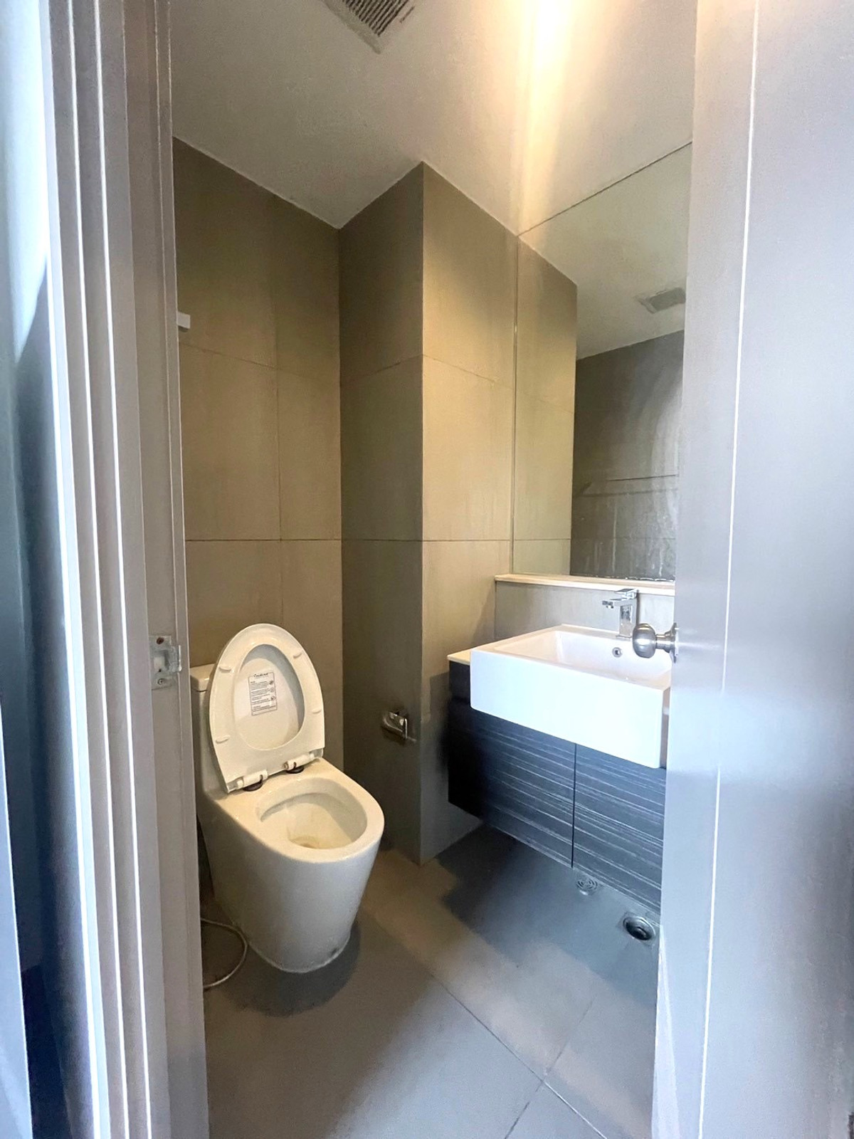 ให้เช่าคอนโดรัตนาธิเบศร์ สนามบินน้ำ พระนั่งเกล้า : ให้เช่า คอนโด เดอะ โพลิแทน รีฟ ใกล้รถไฟฟ้า พระนั่งเกล้า 