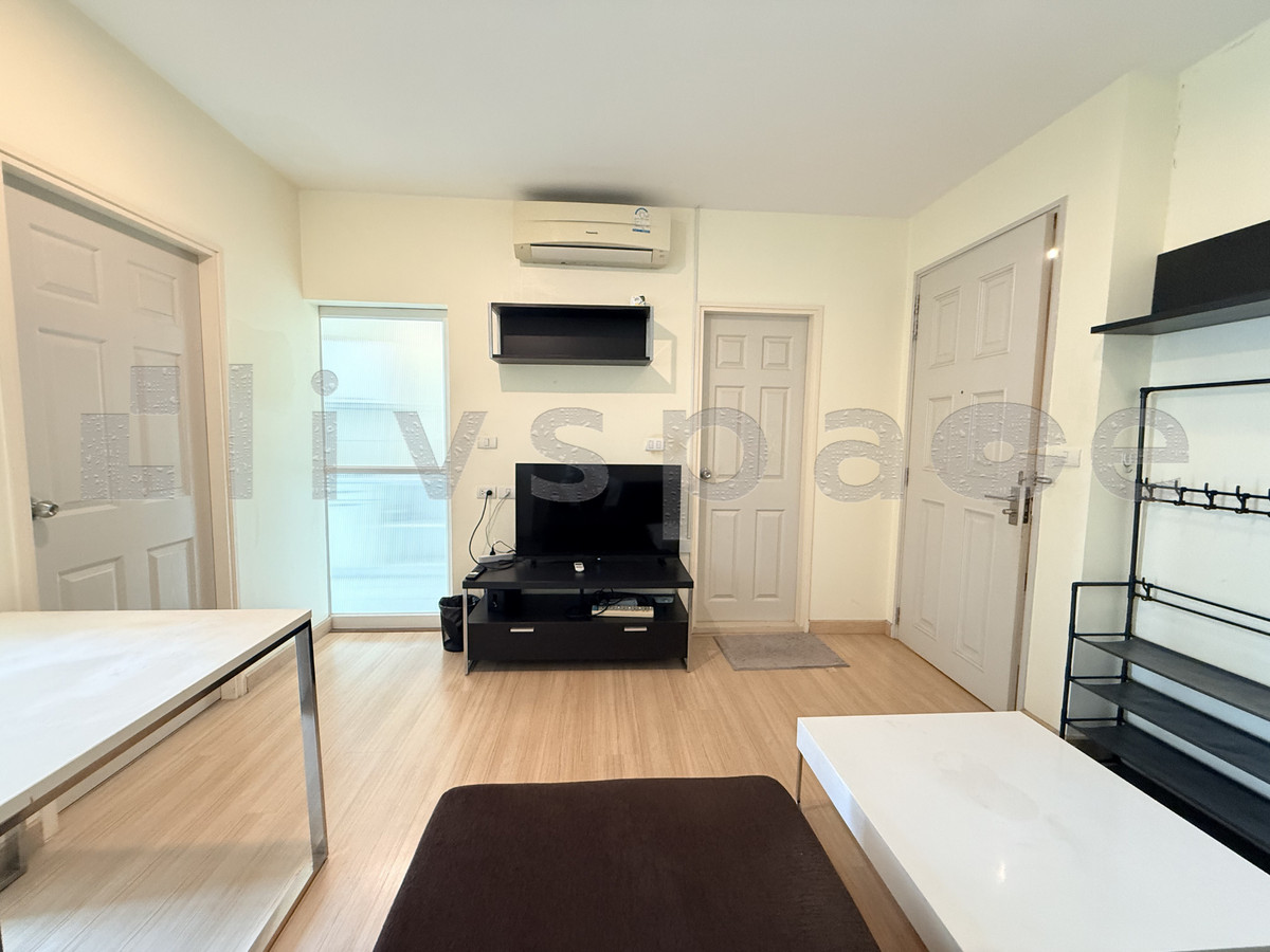 For RentCondoSathorn, Narathiwat : ▚ LH162ツ For Rent: Life@Sathorn 10 1BR 41sqm. 18K🏙️✨ Freshly Cleaned, Fully Furnished, Ready to View, Best Value!