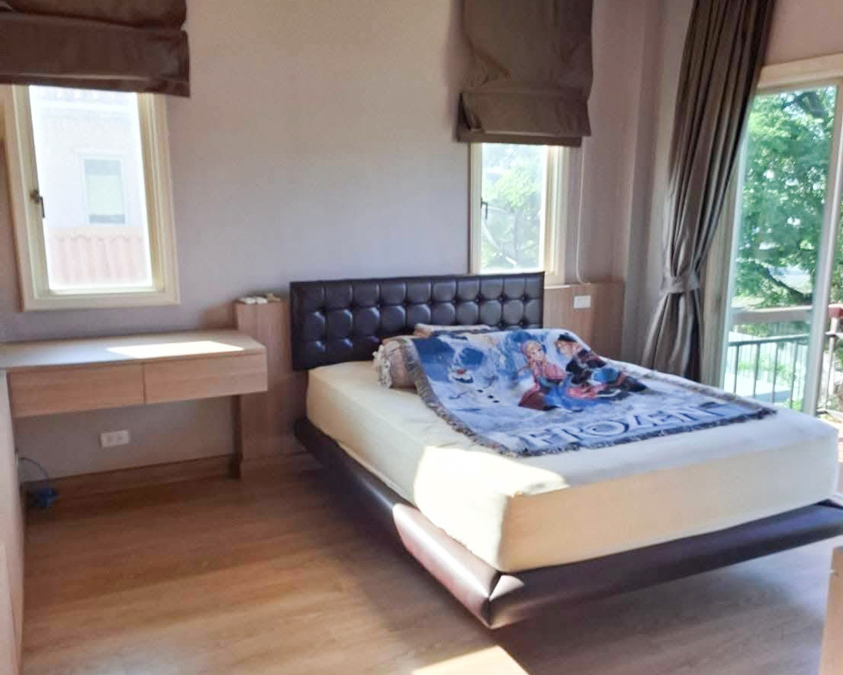 ให้เช่าบ้านรามคำแหง หัวหมาก : บ้านเดี่ยว พื้นที่ 100 ตร.ว. เฟอร์ครบ พร้อมเข้าอยู่ทันที ติดรถไฟฟ้าสายสีส้ม ใกล้ Community สัมมากร ทางด่วนมอเตอร์เวย์ 🚗