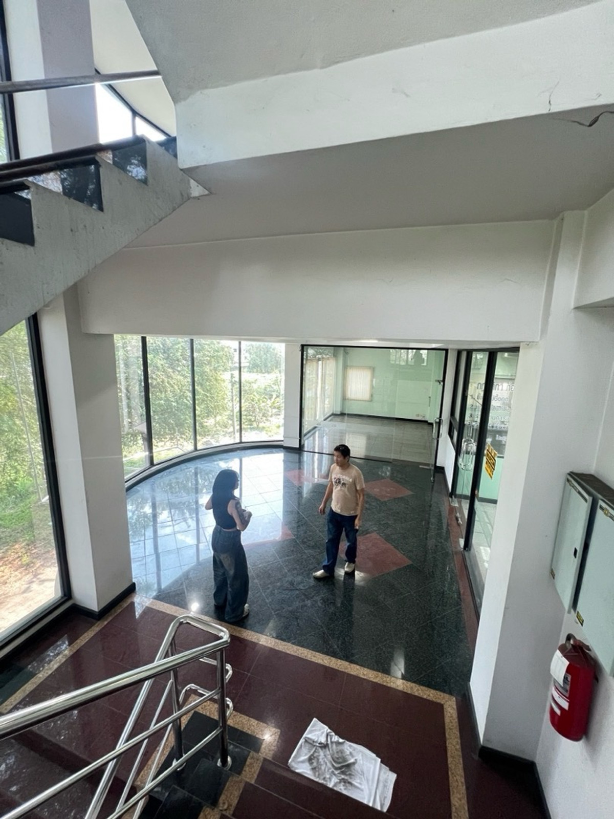 โกดังนนทบุรี บางใหญ่ บางบัวทอง : เช่า/ขาย อาคารสำนักงานพร้อมโกดัง ต.ตลาดขวัญอ.เมืองนนทบุรี จ.นนทบุรี สำนักงาน 4 ชั้น ขนาด1,400 ตร.ม เช่า 175,000 บาท ขาย 29,900,000 บาท