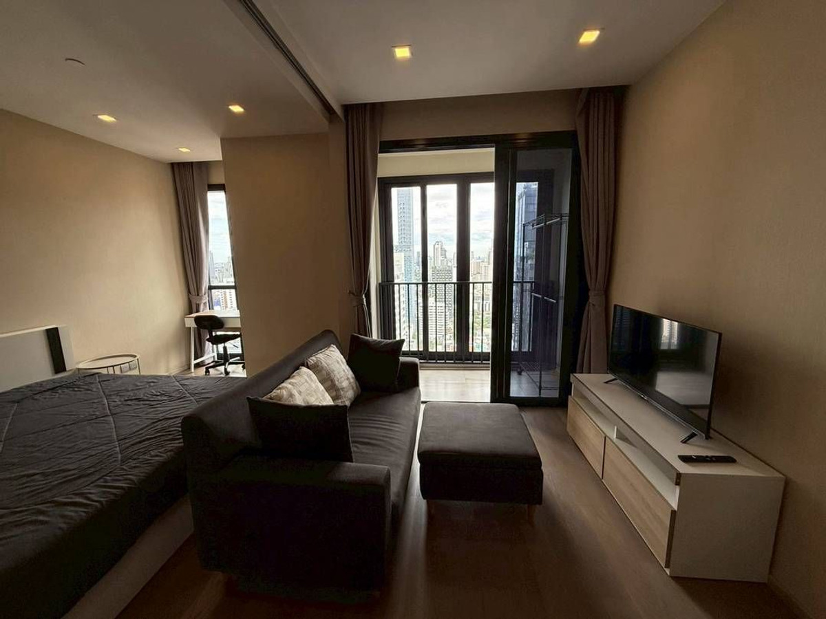 ให้เช่าคอนโดสุขุมวิท อโศก ทองหล่อ : Condo for rent  : Ashton Asoke , Closed MRT Sukhumvit/BTS Asoke/Terminal 21 (Rt-01)