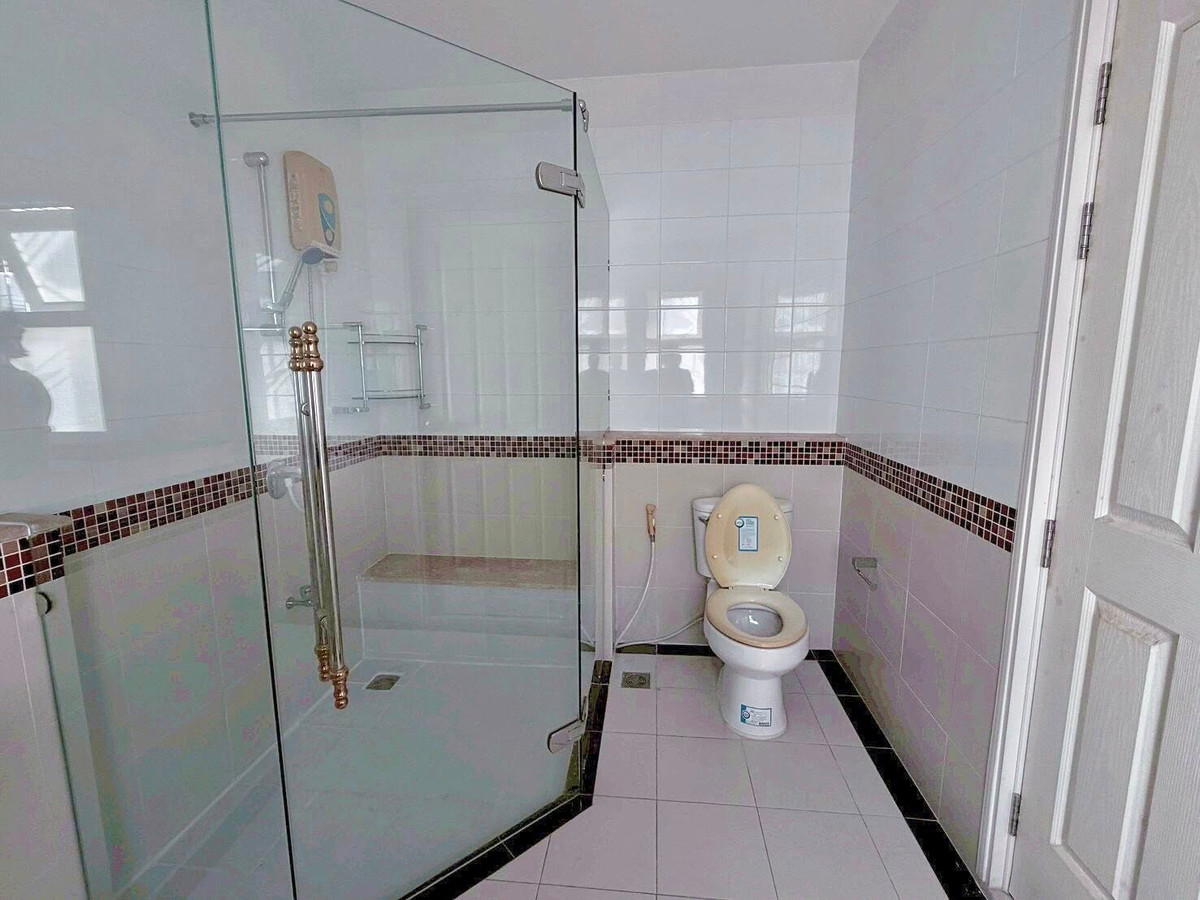 For RentTownhomeThaphra, Talat Phlu, Wutthakat : HR3319 Townhome for rent, Project: Urban Sathorn, corner house, wide area, connected to Sathorn only 10 minutes, near BTS Bang Wa.