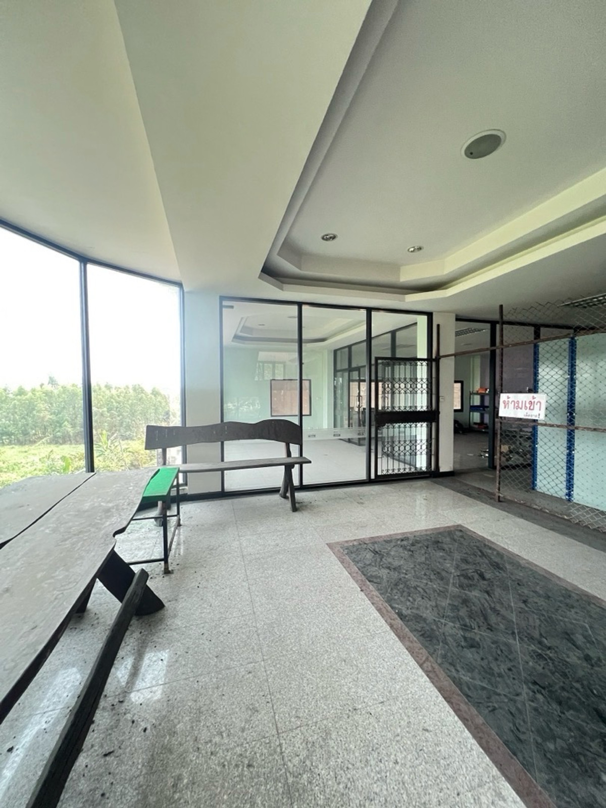 โกดังนนทบุรี บางใหญ่ บางบัวทอง : เช่า/ขาย อาคารสำนักงานพร้อมโกดัง ต.ตลาดขวัญอ.เมืองนนทบุรี จ.นนทบุรี สำนักงาน 4 ชั้น ขนาด1,400 ตร.ม เช่า 175,000 บาท ขาย 29,900,000 บาท