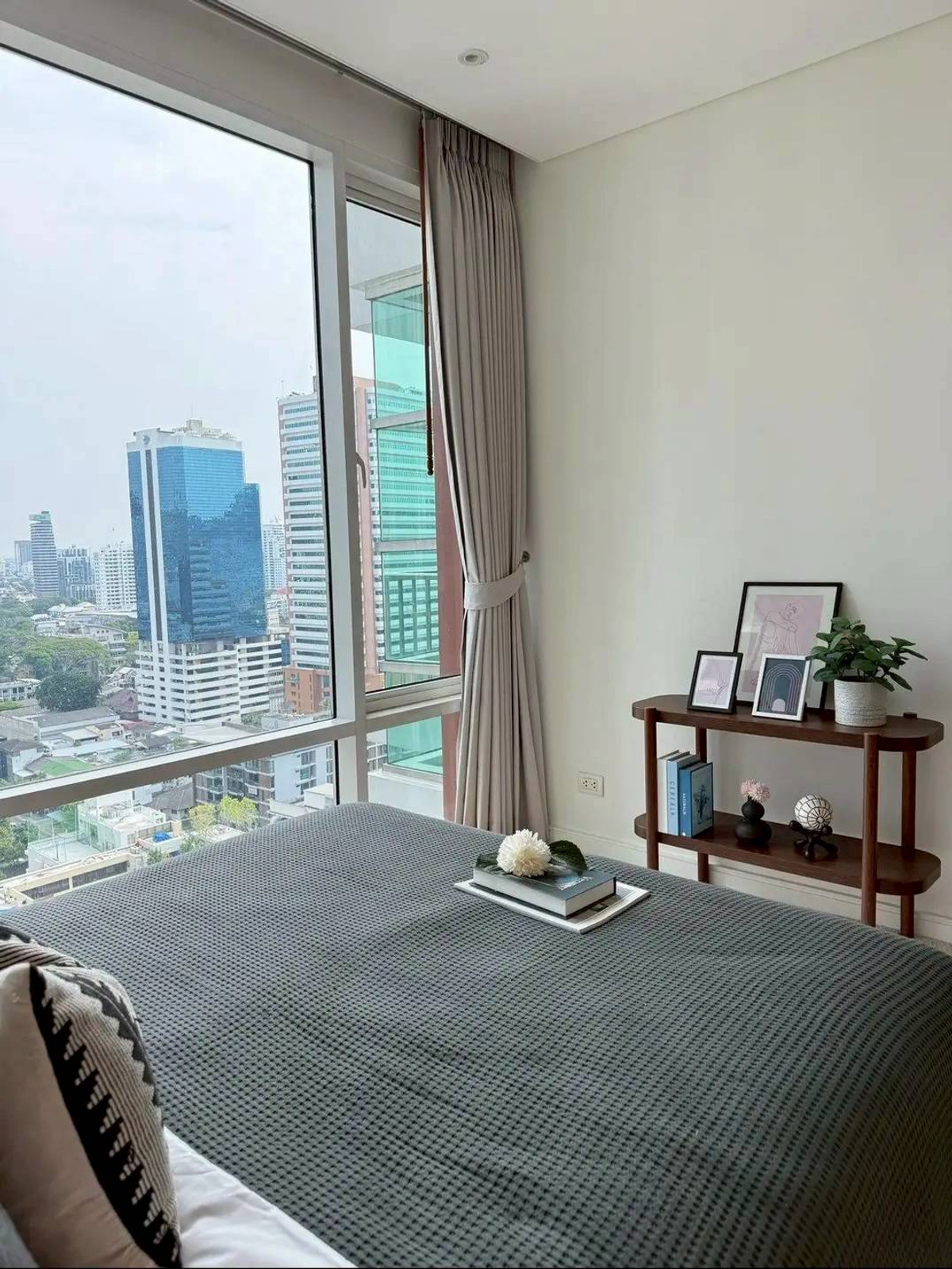 ให้เช่าคอนโดสุขุมวิท อโศก ทองหล่อ : ✅ GT16078 | Fullerton Sukhumvit (Pet Friendly) | 6 months | 1 Year For rent 