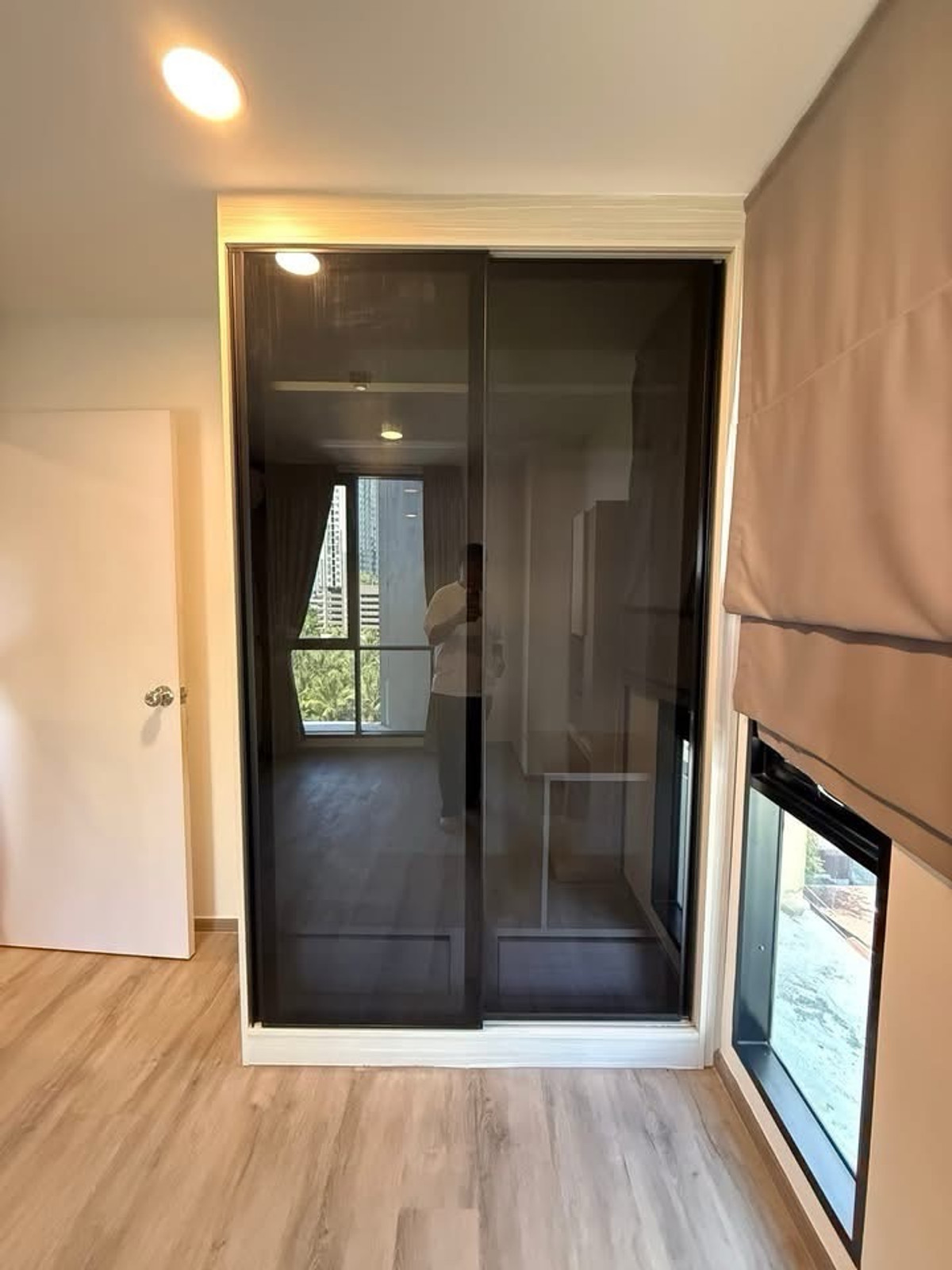 For RentCondoThaphra, Talat Phlu, Wutthakat : 🏢 For rent Beat Bangwa Interchange Condo
✨ Condo near BTS / MRT Bang Wa, convenient travel, there is a shuttle to the station ✨
💰 Rent 10,000 baht / month