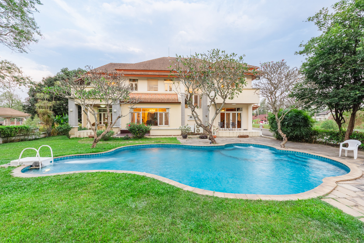 ขายบ้านมีนบุรี-ร่มเกล้า : ⛳️ขายบ้านหรู Pool Villa ในสนามกอล์ฟ Windsor Park ติดโรงเรียน Bromsgrove International 