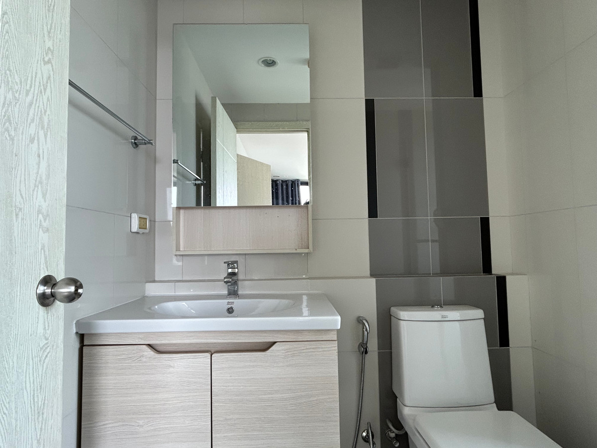 For SaleCondoOnnut, Udomsuk : Condo for sale Artemis Sukhumvit 77, size 2 bedrooms, 45 square meters, high floor, price includes transfer fee.