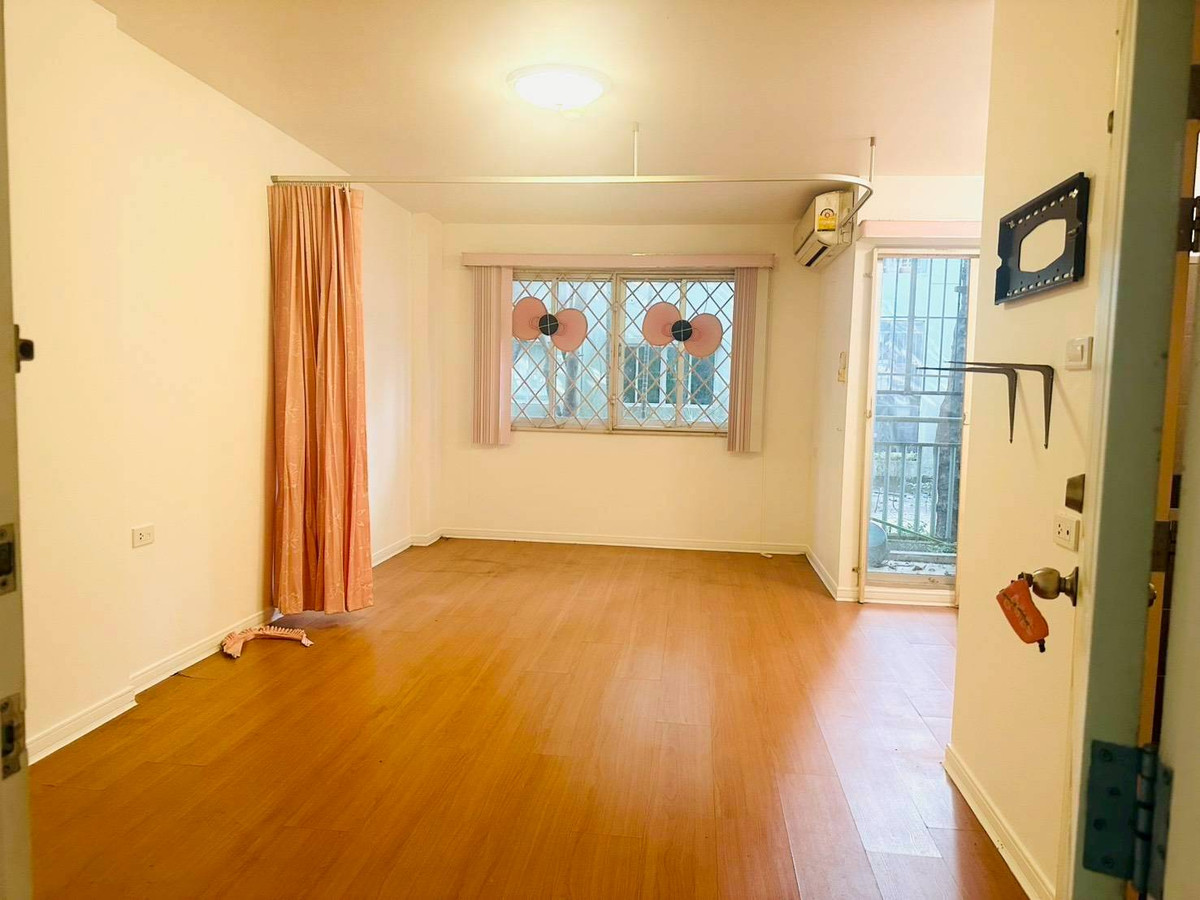 For SaleCondoNawamin, Ramindra : Condo for sale in the low millions LUMPINI CONDOTOWN Ramintra-Lak Si Empty room, beautifully decorated, near Central Ramindra.