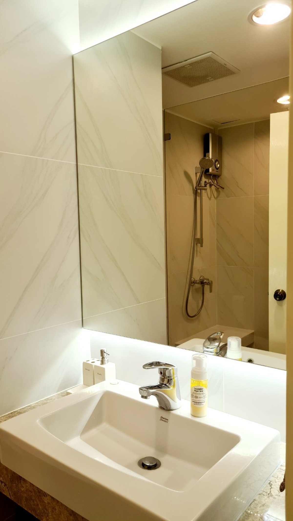 For RentCondoSukhumvit, Asoke, Thonglor : For rent Lumpini Suite Sukhumvit 41, 2 bedrooms, large size, 78 sq m., Sukhumvit 41, best price only 32,000!