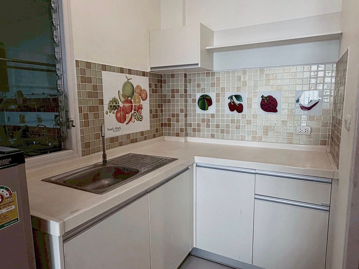 For RentTownhomeThaphra, Talat Phlu, Wutthakat : HR3319 Townhome for rent, Project: Urban Sathorn, corner house, wide area, connected to Sathorn only 10 minutes, near BTS Bang Wa.