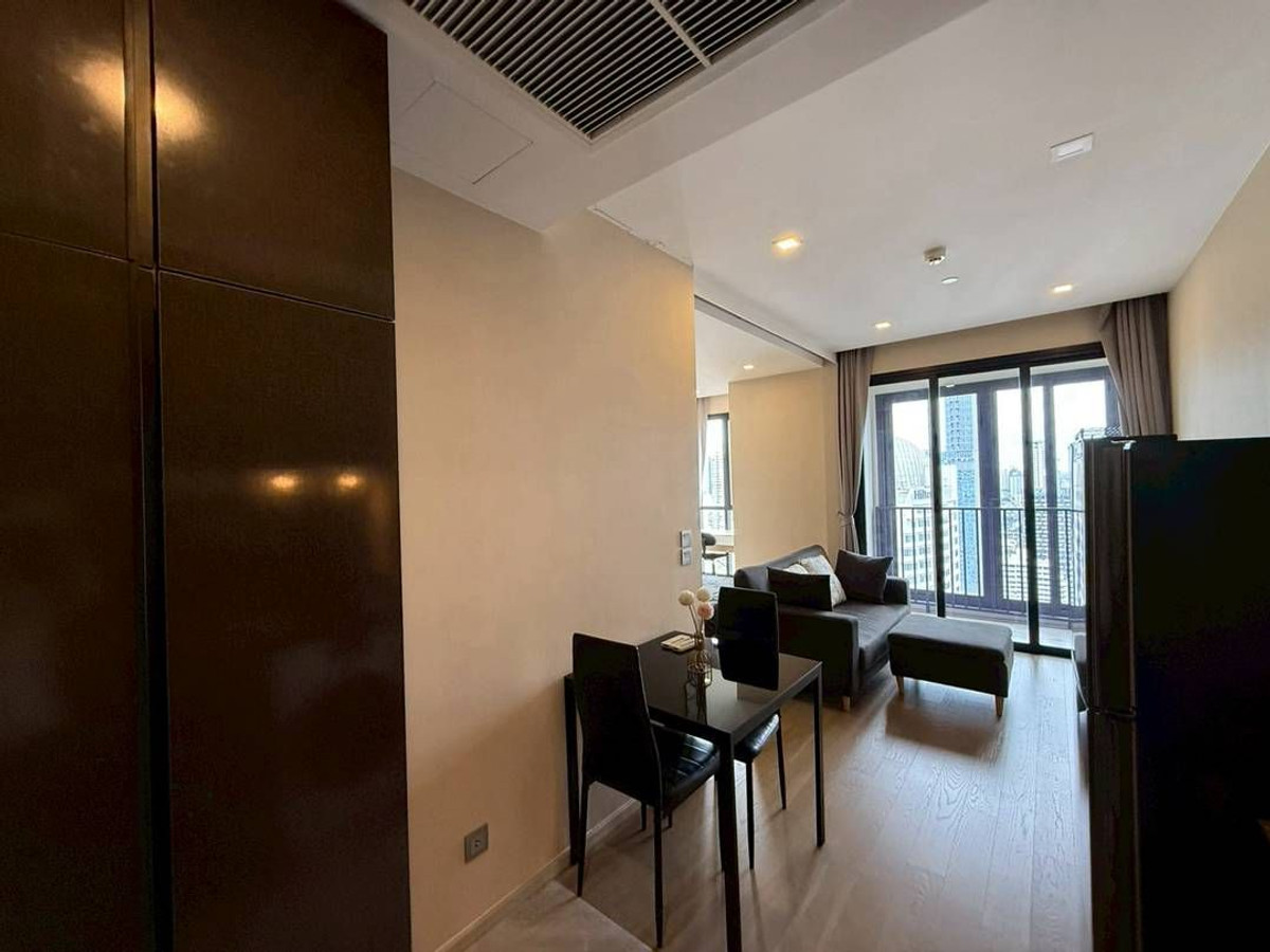 ให้เช่าคอนโดสุขุมวิท อโศก ทองหล่อ : Condo for rent  : Ashton Asoke , Closed MRT Sukhumvit/BTS Asoke/Terminal 21 (Rt-01)