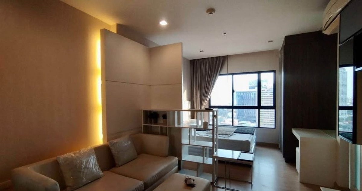For RentCondoWongwianyai, Charoennakor : For rent: Urbano Absolute, beautiful room, fully furnished, high floor, eye-catching view, Sathorn area, very good price.