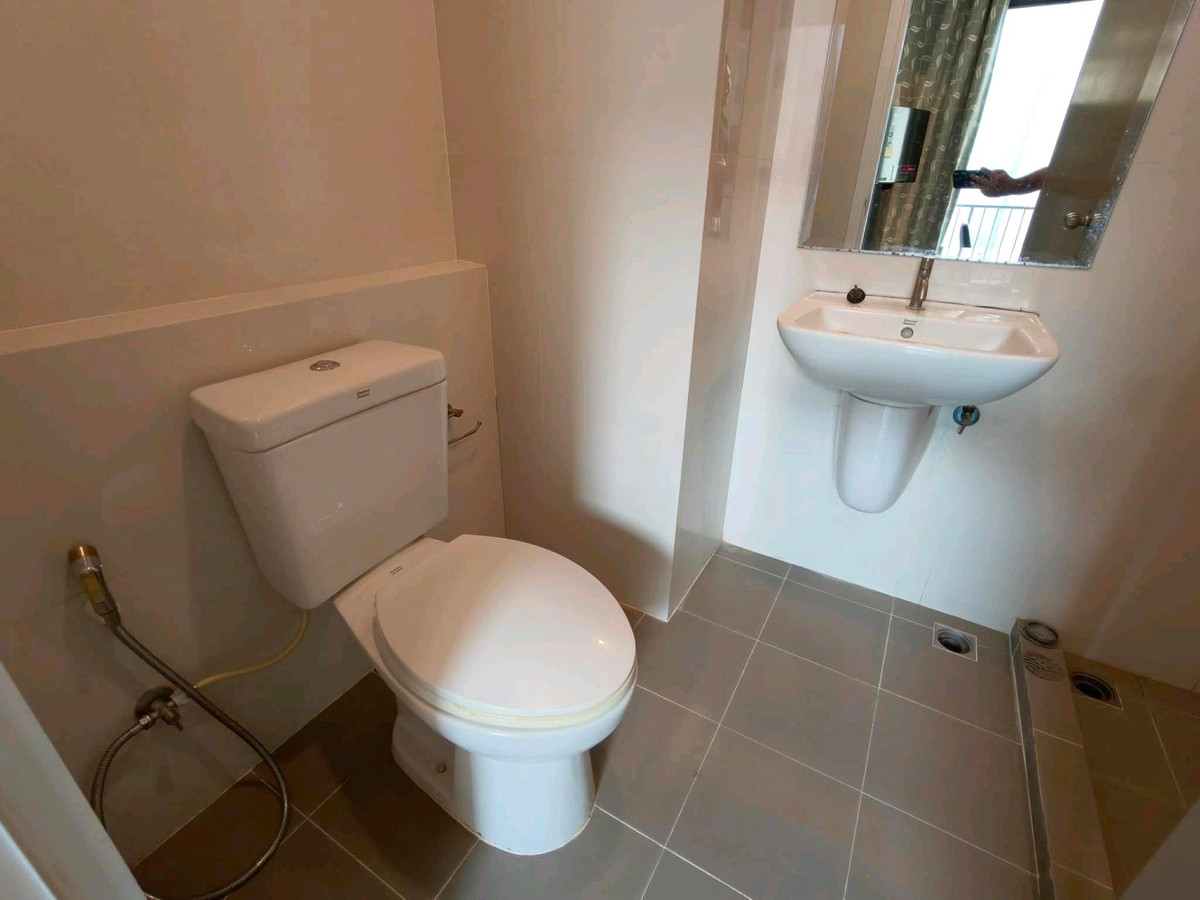 For SaleCondoSamut Prakan,Samrong : Condo for sale below market Lesto condo 113 1.35 million baht