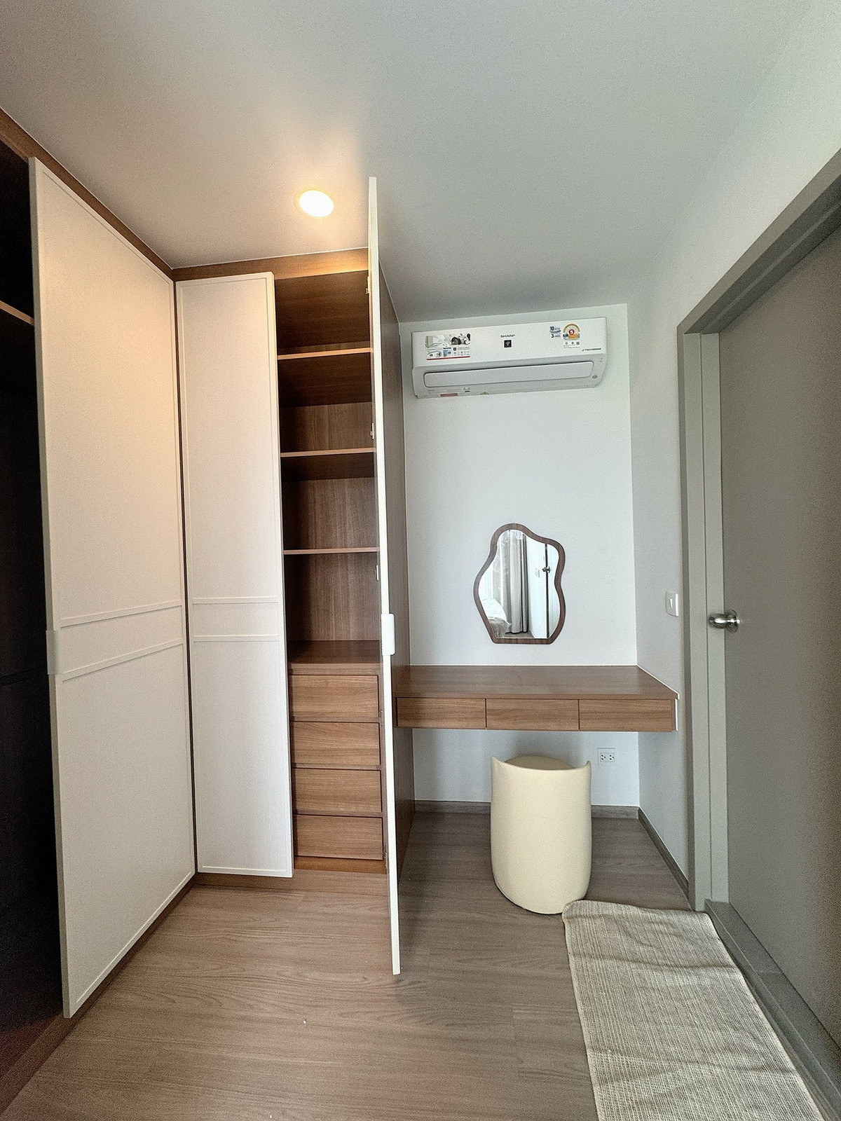 For RentCondoKhlongtoei, Kluaynamthai : Condo for rent Aspire Sukhumvit - Rama 4 fully furnished. Ready to move in!