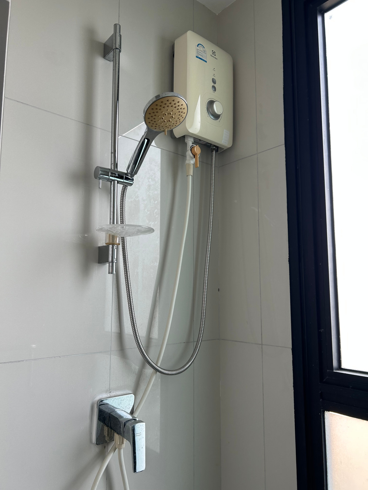 For SaleCondoOnnut, Udomsuk : Condo for sale Artemis Sukhumvit 77, size 2 bedrooms, 45 square meters, high floor, price includes transfer fee.