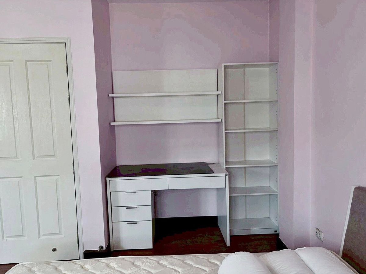 For RentTownhomeThaphra, Talat Phlu, Wutthakat : HR3319 Townhome for rent, Project: Urban Sathorn, corner house, wide area, connected to Sathorn only 10 minutes, near BTS Bang Wa.