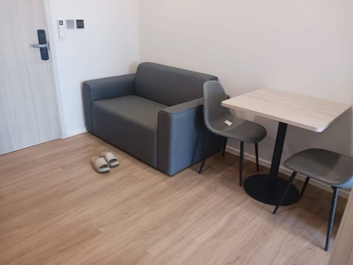 ให้เช่าคอนโดมีนบุรี-ร่มเกล้า : 🏢✨ ปล่อยเช่าคอนโด Atmoz Flow Minburi พร้อมเข้าอยู่ ✨🏢
💎 ห้องใหม่เอี่ยม สวยมาก เฟอร์ครบ พร้อมอยู่ทันที 💎

💰 ค่าเช่าเพียง 10,000 บาท / เดือน (รวมค่าส่วนกลางแล้ว)