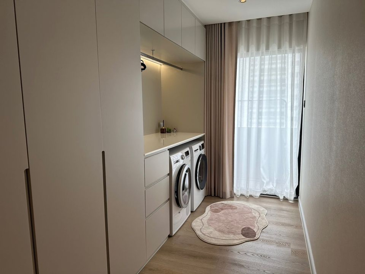 For RentCondoSukhumvit, Asoke, Thonglor : Luxurious and spacious 3-bedroom at Casa Viva near Ekkamai BTSRent only 135,000 THB/month with complete amenities!