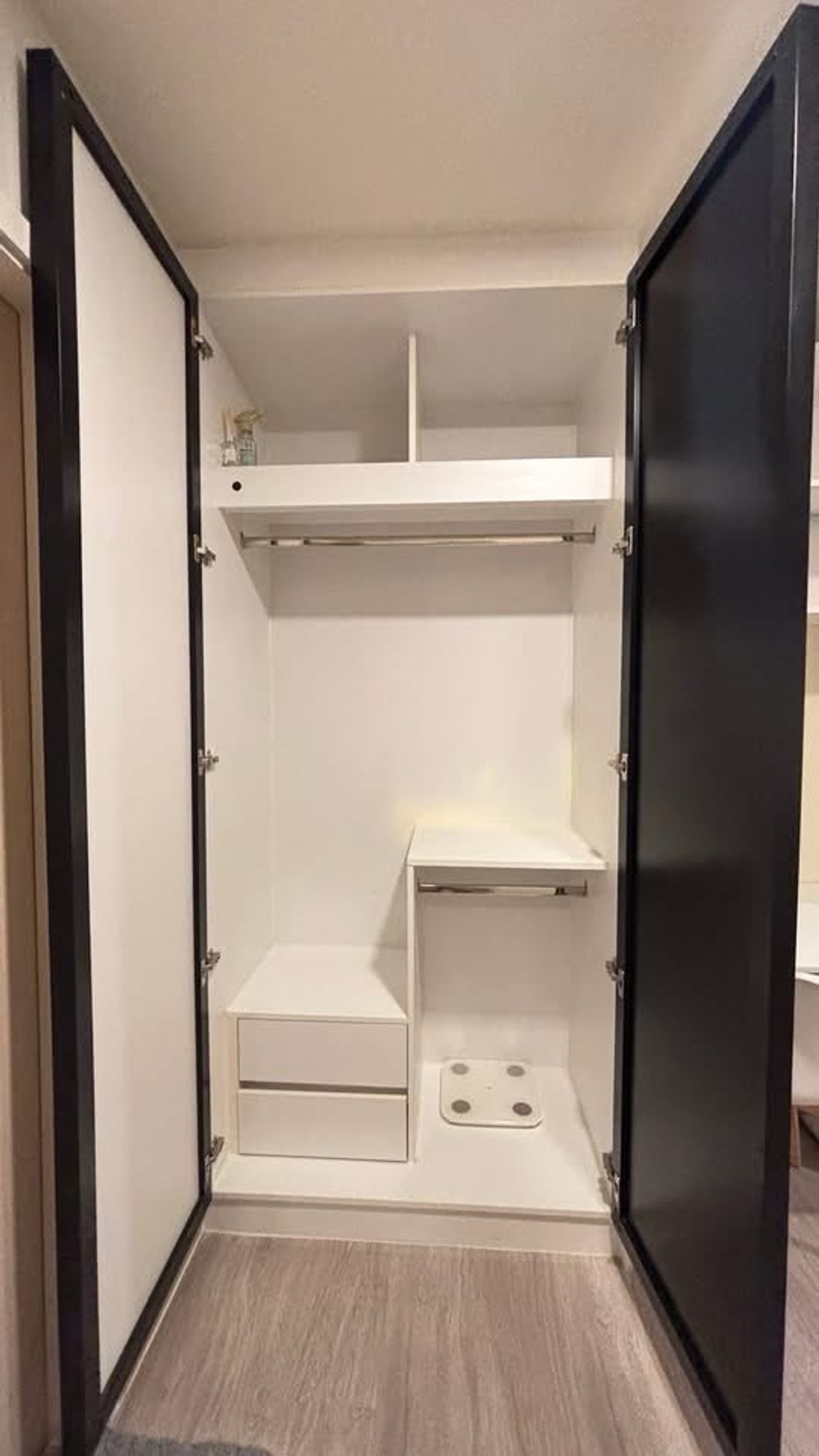 For RentCondoRama9, Petchburi, RCA : 🏢🐶🐱 For rent Maestro 03 Ratchada – Rama 9 
Pet-friendly condo in the heart of Ratchada, quiet atmosphere. Highly private

💰 ราคาเช่า 17,000 บาท / เดือน (สัญญา 2 ปี)