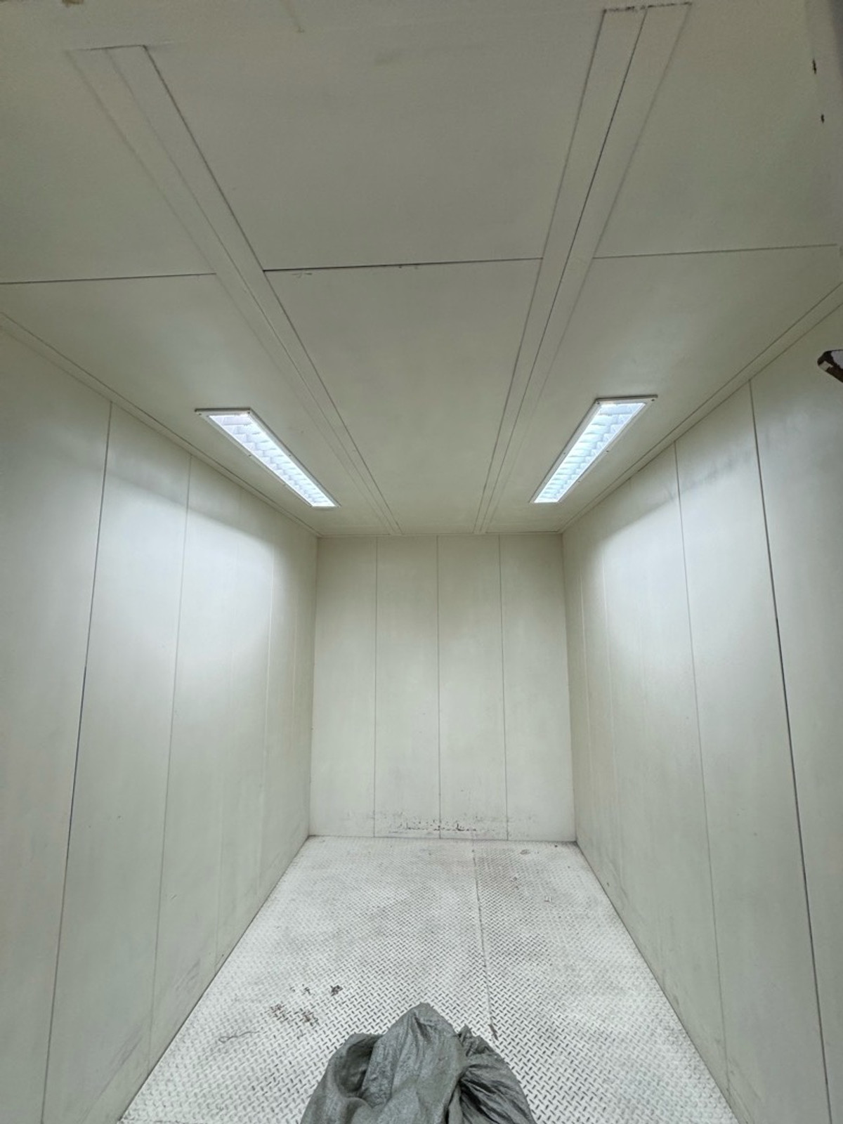 ให้เช่าโกดังเลียบทางด่วนรามอินทรา : 🔆ให้เช่าอาคารโกดังโพธิ์แก้ว 4ชั้น + ดาดฟ้ามีหลังคา 2,300 sq.m.มีลิฟท์🚗จอดรถ 8-10 คัน ว่างพร้อมเข้าอยู่ **🔆
