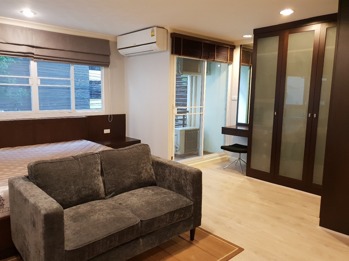 For RentCondoSukhumvit, Asoke, Thonglor : For rent Lumpini Suite Sukhumvit 41, 2 bedrooms, large size, 78 sq m., Sukhumvit 41, best price only 32,000!