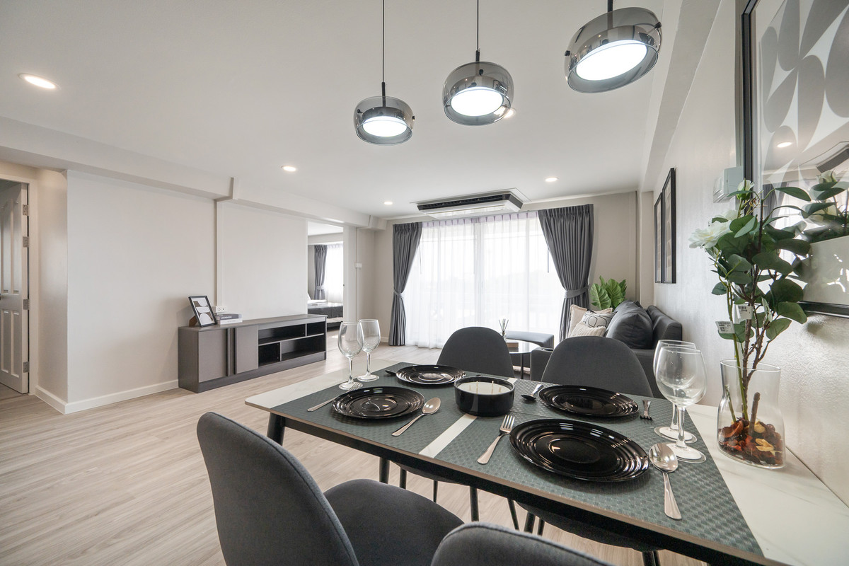 ขายคอนโดบางนา แบริ่ง ลาซาล : ขายคอนโด : 2 ห้องนอน  Bangna Place  คอนโดทำเลทองบางนา!   (Rt-01)