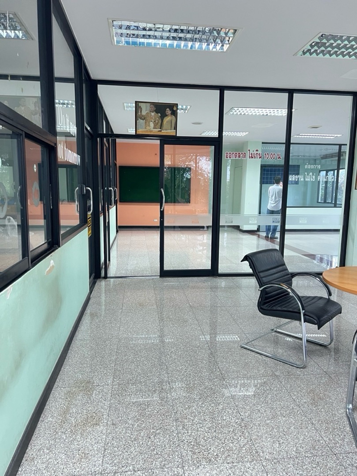 โกดังนนทบุรี บางใหญ่ บางบัวทอง : เช่า/ขาย อาคารสำนักงานพร้อมโกดัง ต.ตลาดขวัญอ.เมืองนนทบุรี จ.นนทบุรี สำนักงาน 4 ชั้น ขนาด1,400 ตร.ม เช่า 175,000 บาท ขาย 29,900,000 บาท