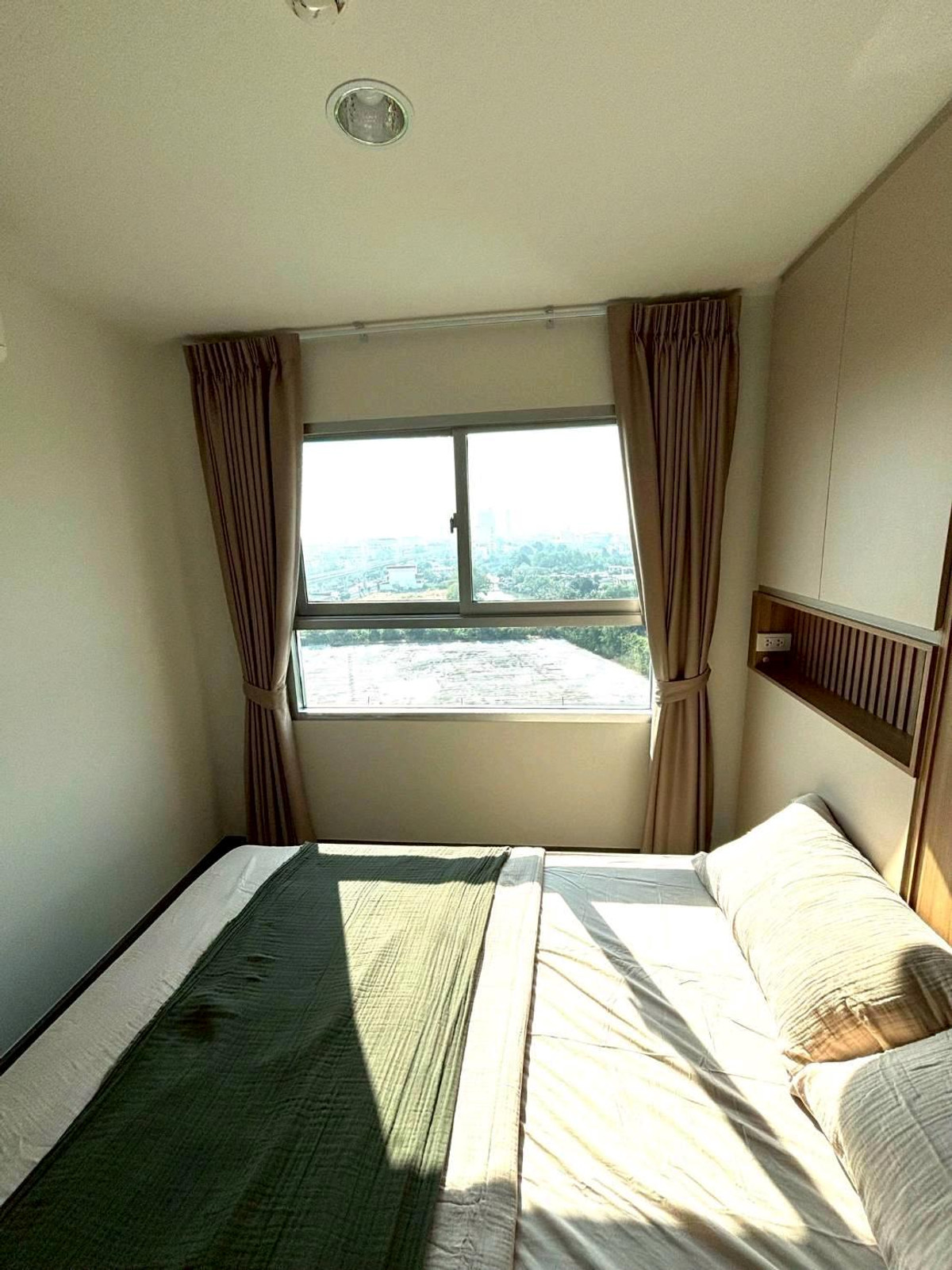 For RentCondoSamut Prakan,Samrong : #E104 (Original code S1998) 🎉160369 Condo for rent The Trust Condo @BTS Erawan