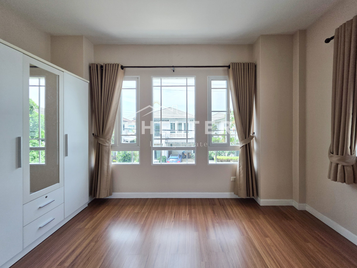 For RentHousePattanakan, Srinakarin : Single house for rent Ready to move in Near the Orange and Yellow lines. Can connect to both Srinakarin-Phatthanakan-Rama 9 🚃