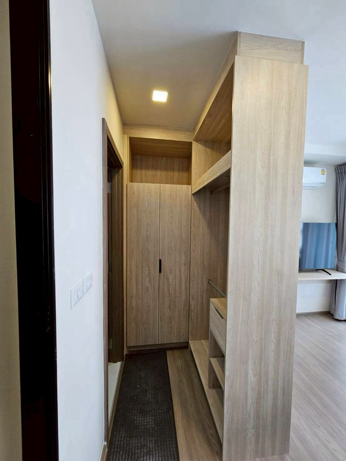 For SaleCondoRamkhamhaeng, Hua Mak : Urgent Sale ✨ THE MUVE Ram 22 ✨ Fully Furnished and Equipped with Appliances. Near BTS.