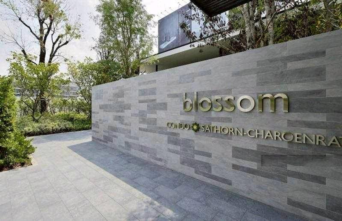 ให้เช่าคอนโดสาทร นราธิวาส : #E100🎉160369 ให้เช่าคอนโด Blossom Condo Sathon-Charoen Rat
