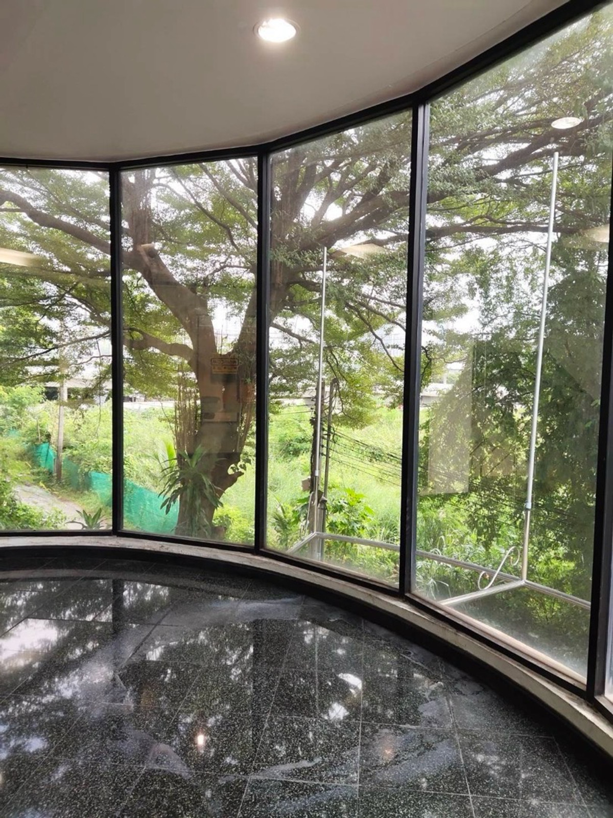 โกดังนนทบุรี บางใหญ่ บางบัวทอง : เช่า/ขาย อาคารสำนักงานพร้อมโกดัง ต.ตลาดขวัญอ.เมืองนนทบุรี จ.นนทบุรี สำนักงาน 4 ชั้น ขนาด1,400 ตร.ม เช่า 175,000 บาท ขาย 29,900,000 บาท