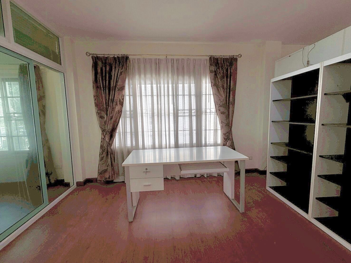 For RentTownhomeThaphra, Talat Phlu, Wutthakat : HR3319 Townhome for rent, Project: Urban Sathorn, corner house, wide area, connected to Sathorn only 10 minutes, near BTS Bang Wa.