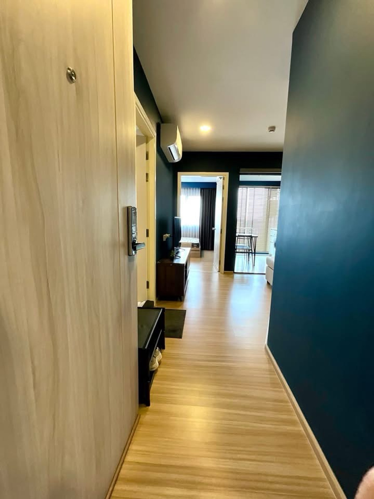 ให้เช่าคอนโดแจ้งวัฒนะ เมืองทอง : 🏢✨ ให้เช่า Chewathai Hallmark Ladprao – Chokchai 4 (Phase 1)
🔥 ห้องใหญ่ 40 ตร.ม. ครัวปิด ห้องมุม โปร่งมาก พร้อมเข้าอยู่ 🔥

💰 ค่าเช่า 18,000 บาท / เดือน (รวมค่าส่วนกลาง)
📦 ห้องพร้อมเข้าอยู่