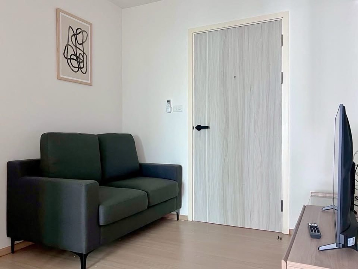 ให้เช่าคอนโดแจ้งวัฒนะ เมืองทอง : 🏢✨ ให้เช่า Chewathai Hallmark Ladprao – Chokchai 4
📍 ทำเลดี ใกล้ MRT โชคชัย 4 เดินทางสะดวก ใกล้ตลาดและห้างหลายแห่ง

💰 ค่าเช่า 16,000 บาท / เดือน