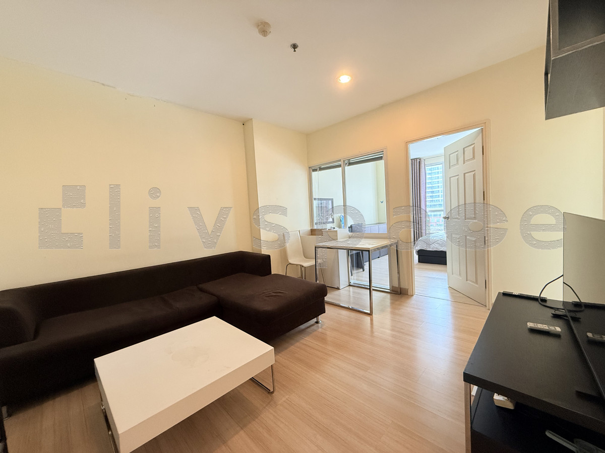 For RentCondoSathorn, Narathiwat : ▚ LH162ツ For Rent: Life@Sathorn 10 1BR 41sqm. 18K🏙️✨ Freshly Cleaned, Fully Furnished, Ready to View, Best Value!