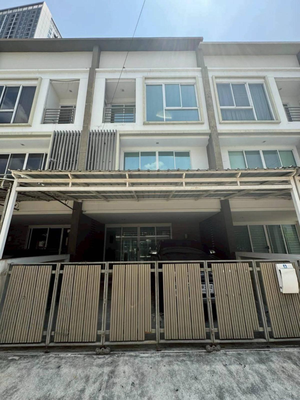 ขายโฮมออฟฟิศลาดพร้าว เซ็นทรัลลาดพร้าว : ขายโฮมออฟฟิศ  ลุมพินี ทาวน์ เรสซิเด้นท์ ลาดพร้าว 21 MRT-ลาดพร้าว จอมพล  เขต จตุจักร กรุงเทพ CX-148561