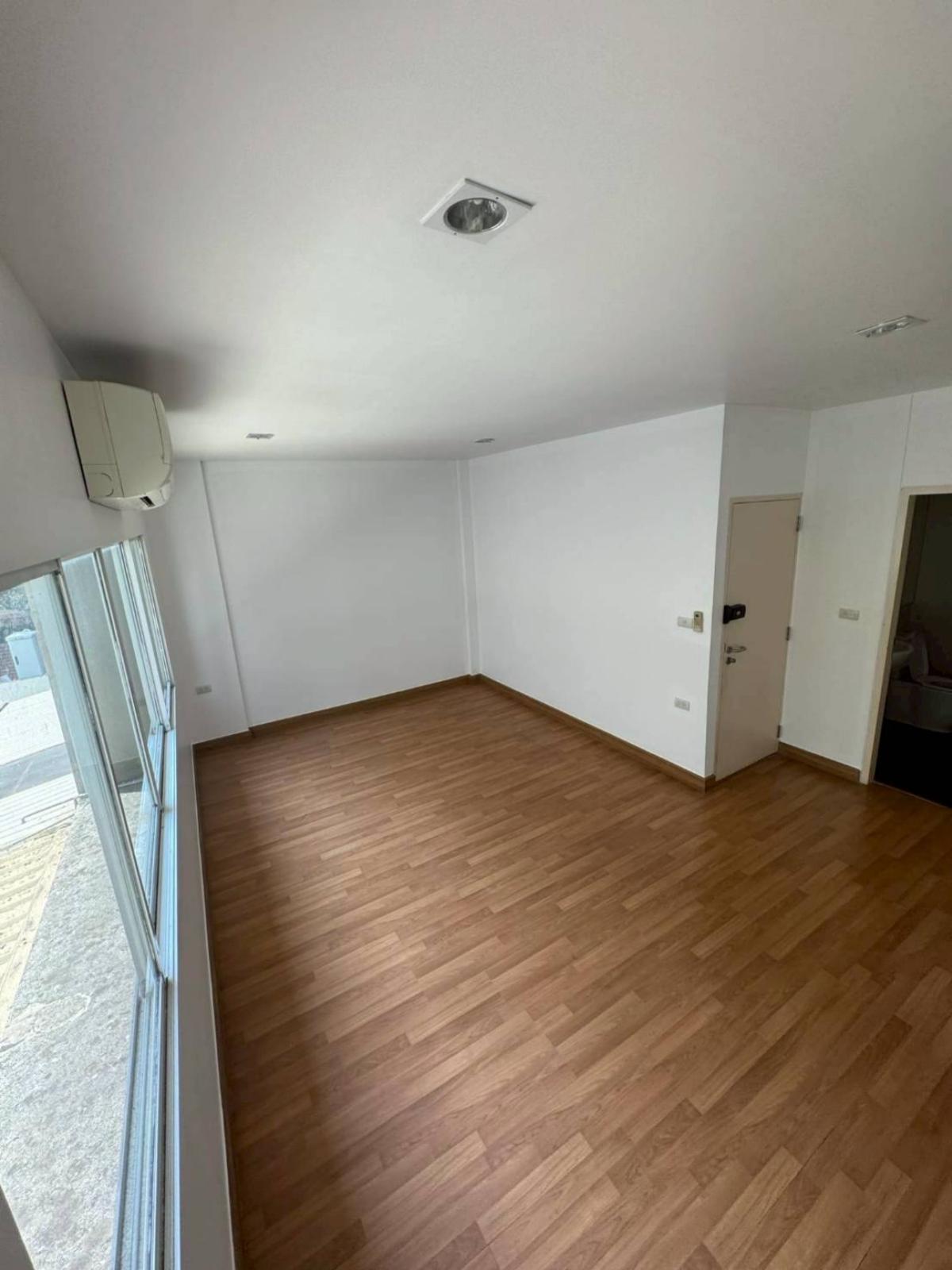 For SaleHome OfficeLadprao, Central Ladprao : For Sale Homeoffice , Lumpini Town Residence Ladprao 21 , MRT-Lat Phrao , Chomphon , Chatuchak , Bangkok , CX-148561