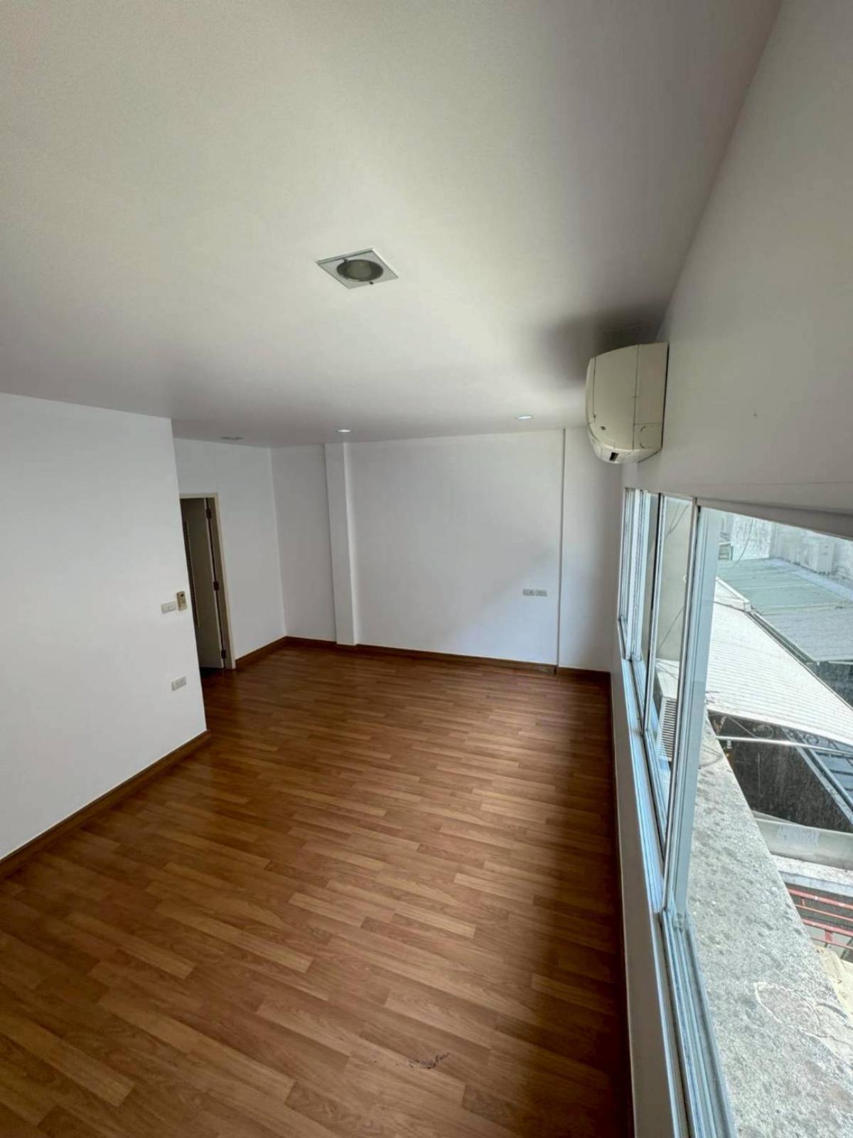 For SaleHome OfficeLadprao, Central Ladprao : For Sale Homeoffice , Lumpini Town Residence Ladprao 21 , MRT-Lat Phrao , Chomphon , Chatuchak , Bangkok , CX-148561