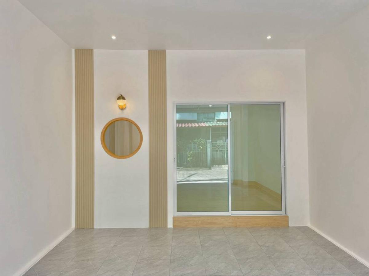 ขายทาวน์โฮมนนทบุรี บางใหญ่ บางบัวทอง : ขายทาวน์เฮ้าส์/ทาวน์โฮม  บ้านร่มโพธิ์ บางบัวทอง รีโนเวทใหม่ MRT-บางพลู บางรักพัฒนา บางบัวทอง นนทบุรี CX-148756