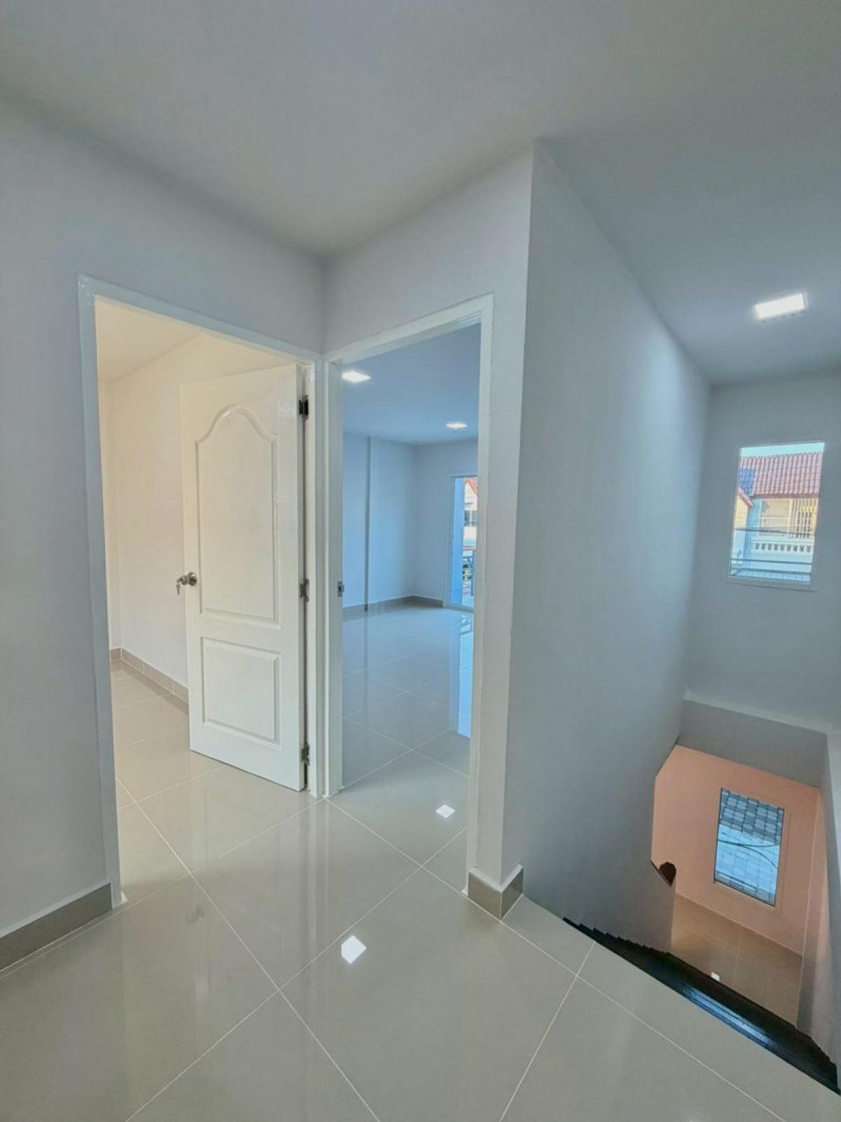 ขายทาวน์โฮมนนทบุรี บางใหญ่ บางบัวทอง : ขายทาวน์เฮ้าส์/ทาวน์โฮม  บ้านบัวทอง 2 บางรักพัฒนา บางบัวทอง นนทบุรี CX-148181