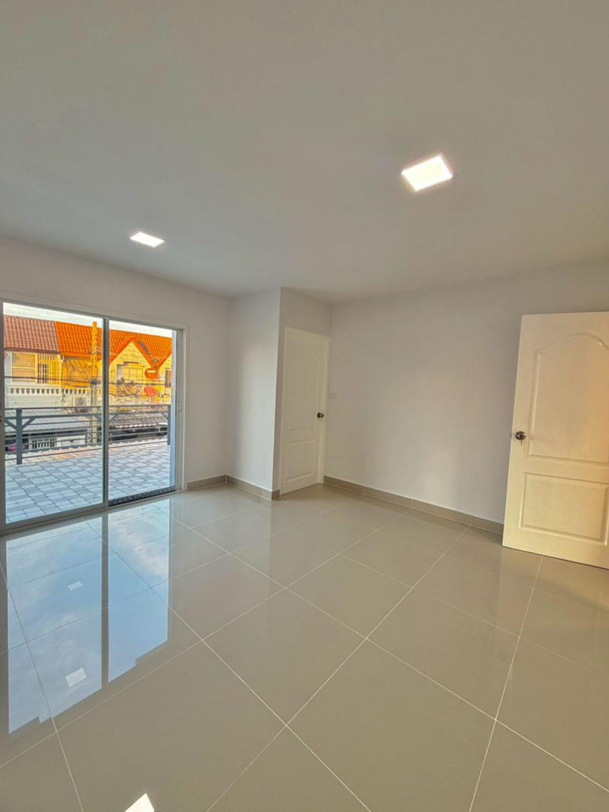 ขายทาวน์โฮมนนทบุรี บางใหญ่ บางบัวทอง : ขายทาวน์เฮ้าส์/ทาวน์โฮม  บ้านบัวทอง 2 บางรักพัฒนา บางบัวทอง นนทบุรี CX-148181