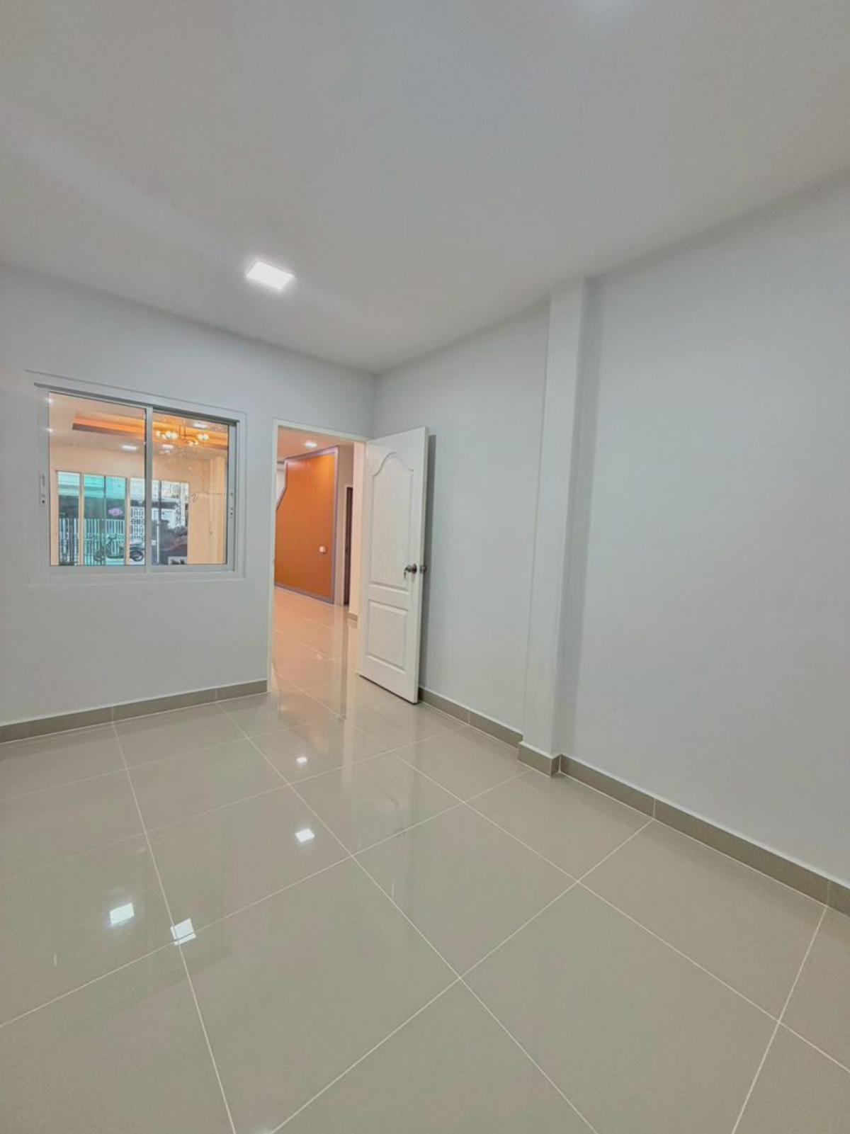 ขายทาวน์โฮมนนทบุรี บางใหญ่ บางบัวทอง : ขายทาวน์เฮ้าส์/ทาวน์โฮม  บ้านบัวทอง 2 บางรักพัฒนา บางบัวทอง นนทบุรี CX-148181