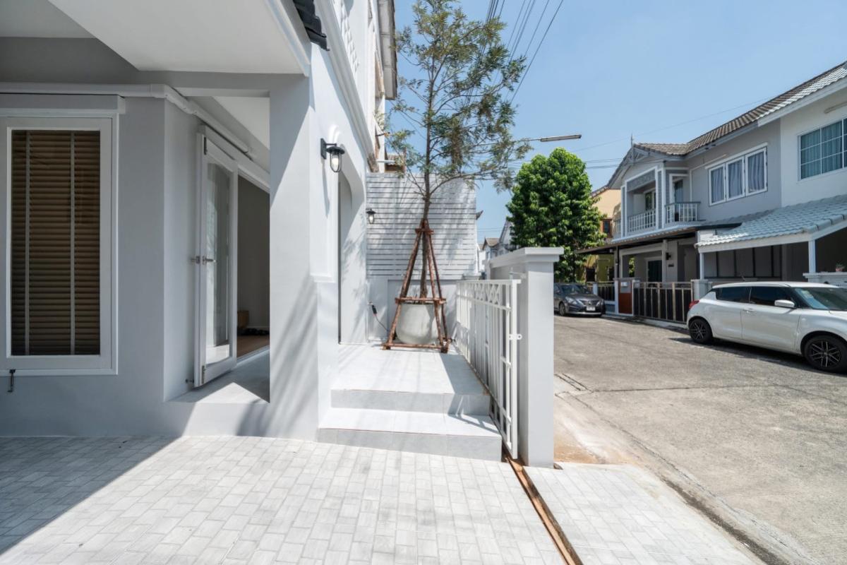 For SaleTownhomePathum Thani,Rangsit, Thammasat : For Sale Townhouse/Townhome  , Baan Fah Piyarom Premier Park Rangsit - Lumlukka Klong 6 , Bueng Kham Phoi , Lam Luk Ka , Pathum Thani , CX-148656